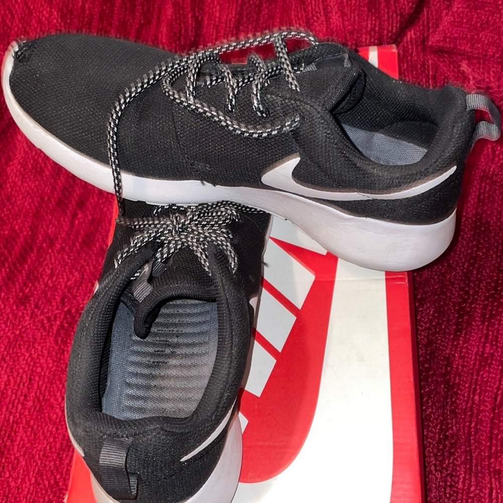 Nike Roshe One, Women